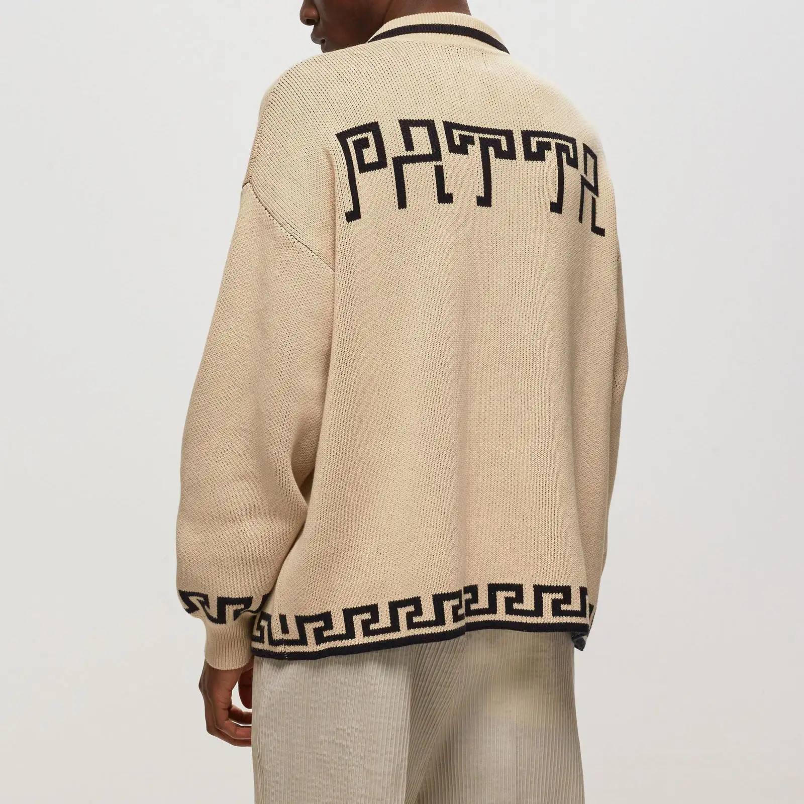 Casual Zip-Up Knit Sweater with Intarsia Design