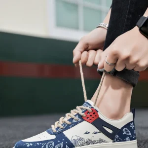 Comfortable Lightweight Lace-Up High-Tops