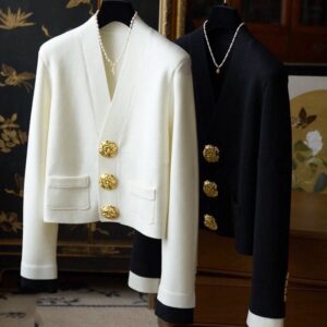 Women's Luxurious Custom Knit Color Block V-Neck Cardigan - Elegant Knitted Sweater for Chic Autumn Style and Cozy Winter Comfort